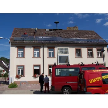 Erste Reihe der Photovoltaikanlage