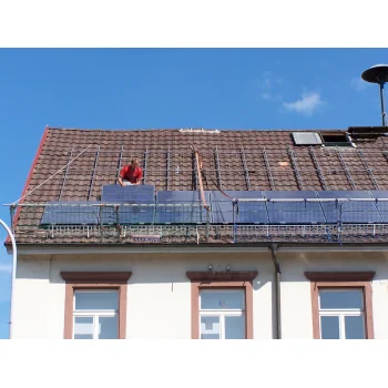 Zweite Reihe der Photovoltaikanlage
